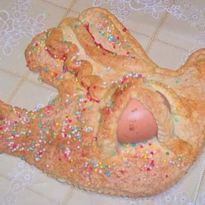 Aceḍḍu cull'ovu: La Tradizione pasquale catanese