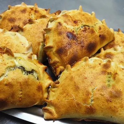 Modican Buccateddi: The Authentic Sicilian Street-Food Calzoni