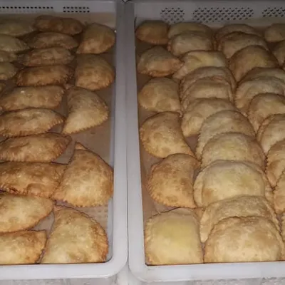 Sicilian Cassatelle from Mirabella Imbaccari: a Delightful Two-Cream Pastry