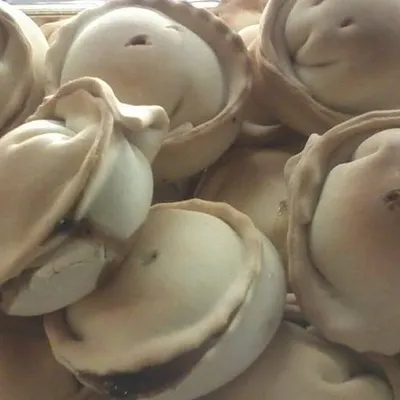 Pantelleria Cassatelle: A Sweet Taste of the Island