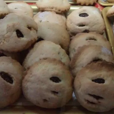 Cuffiteḍḍi di Calascibetta: Sicilian Fig and Almond Festive Delights