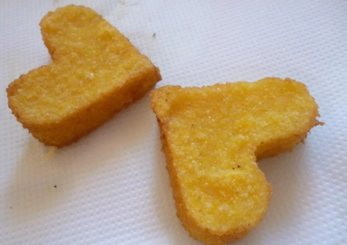Heart-shaped lobster croquettes on an elegant platter
