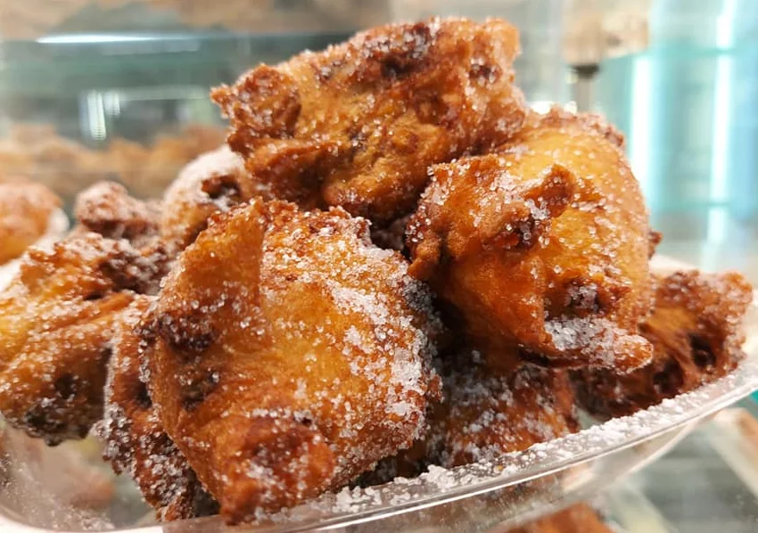 Sicilian Autumn Fritters with Raisins & Fennel Seeds