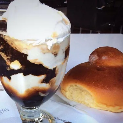 Granita di caffè con panna: il gusto rinfrescante dell’estate siciliana