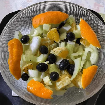 Insalata di arance e olive alla siciliana, un'esplosione di sapori mediterranei