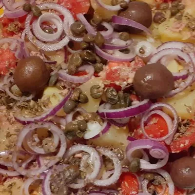 Insalata pantesca: il piatto estivo simbolo di Pantelleria