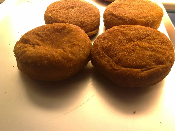 Iris con carne palermitana dorata e fragrante