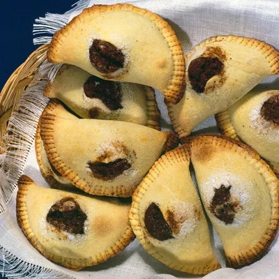 ‘Mpanatigghi: Modica’s Spiced Chocolate & Beef Pastries