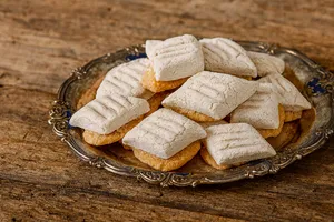 Ossa di morto: biscotti della memoria siciliana per il 2 novembre