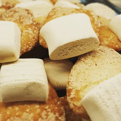 Ossa di morto: biscotti della memoria siciliana per il 2 novembre