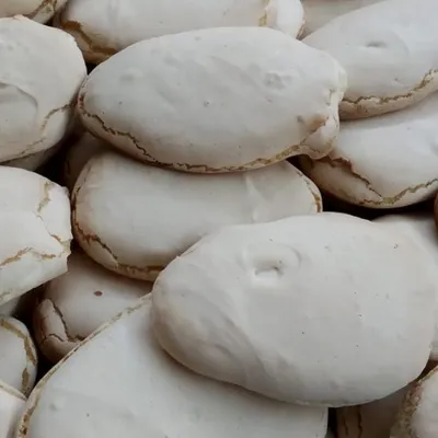 Pantofole di Lercara Friddi o pastizzotti: dolci natalizi alle mandorle e frutta candita