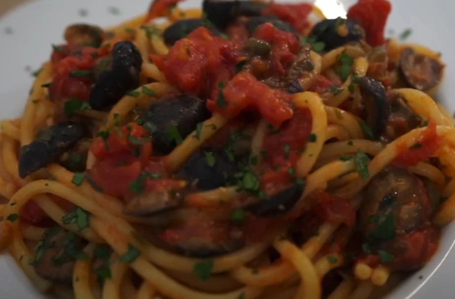 Pasta alla Turiḍḍu: Un piatto semplice e veloce per una cena deliziosa!
