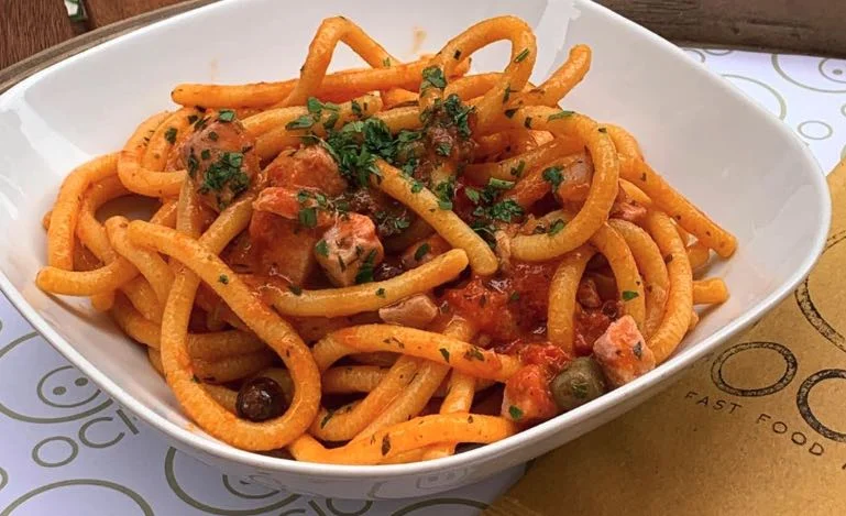 Pasta con tonno fresco e datterino: Squisita ricetta siciliana facile e veloce