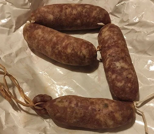 Salsiccia pasqualora (sasizza pasqualora)