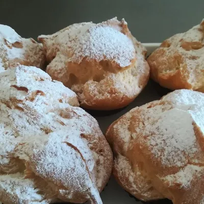 Sweet Sfincione from Giuliana: A Masterpiece of Sicilian Tradition