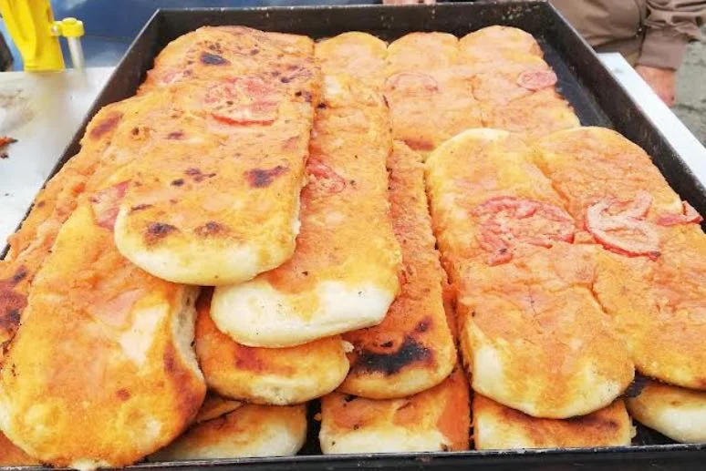 Sfincione palermitano