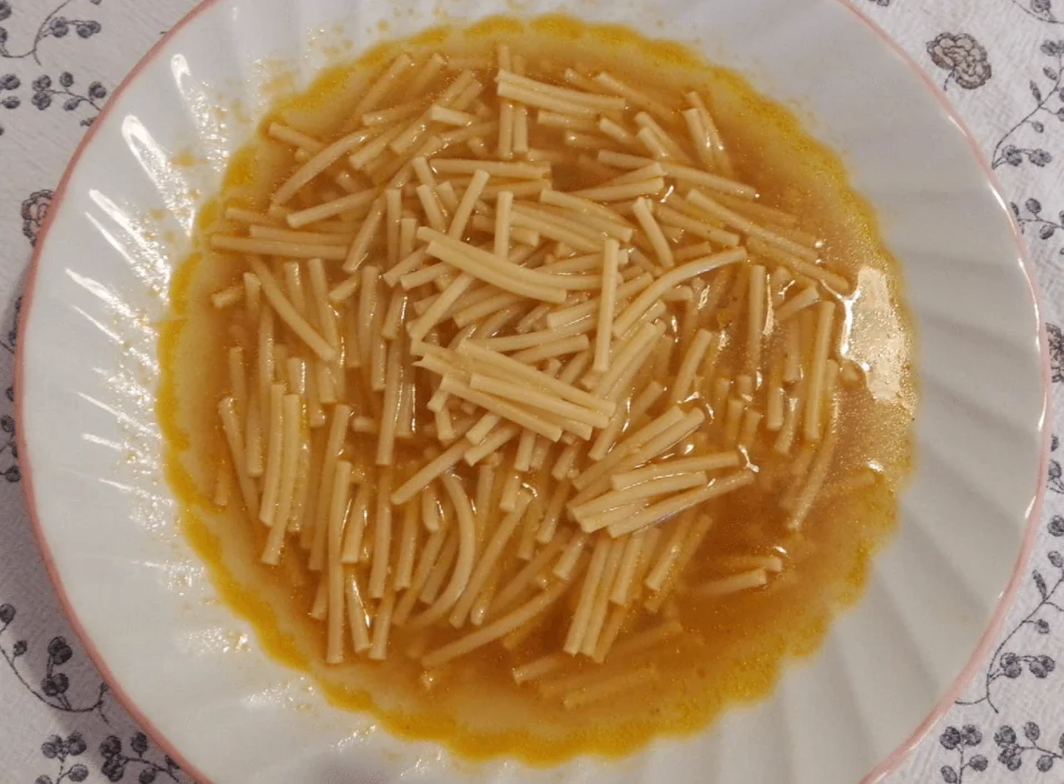 Spaghetti spezzati col brodo di dentice